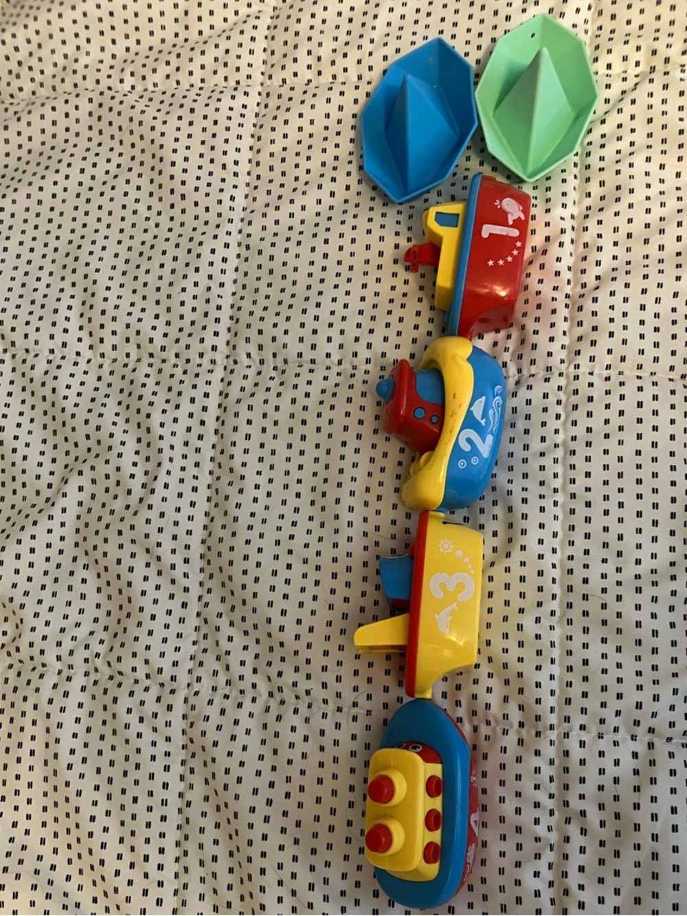 Set of 6 Bath Boats